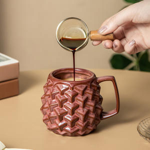 Taza de café de cerámica cocida en horno, gran capacidad, con asa, diseño creativo de cerámica rústica, para regalo. - Product Image 1