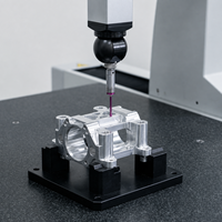Pièces détachées de drone UAV usinées CNC 5 axes sur mesure OEM, supports de cardan et supports de moteur complexes en alliage d'aluminium et acier inoxydable