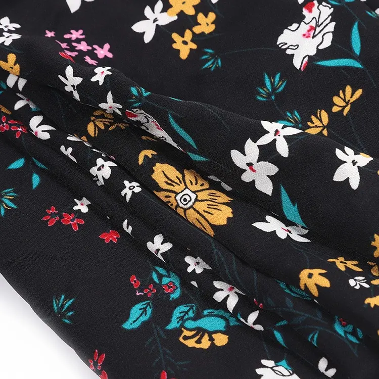 Estilo simple 150GSM tejido de tela de Georgette negro suelo flores impreso