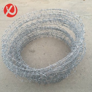 CBT65 BTO22 CBT60 galvanizado <span class=keywords><strong>concertina</strong></span> alambre de púas de afeitar fábrica profesional - Product Image 1