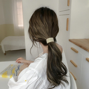 Shily&OS Élastiques à cheveux géométriques effet bois mat, forme arc minimaliste style western, très élastiques pour queue de cheval, pour femmes, chic, en gros - Product Image 2