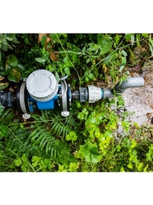 Débitmètre électromagnétique Proline Promag W 400 pour liquides et plastiques, longue durée de vie de la batterie, intégration sécurisée du système - Product Image 3