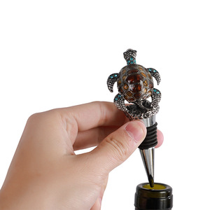 Esmalte Turtle Wine Stopper Fresh Wine Ware Esmalte al vacío Uva fresca Aleación de zinc Wine Stopper al por mayor - Product Image 3