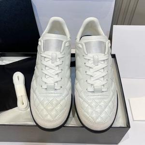 Zapatos de <span class=keywords><strong>Mujer</strong></span> de Piel Auténtica de Lujo, Suela Plana, Diseño de Diamantes, <span class=keywords><strong>Zapatillas</strong></span> Casuales para <span class=keywords><strong>Mujer</strong></span> - Product Image 1