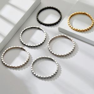 Bracelet Classique Multicolore en Acier Inoxydable pour Femme, 6mm, Plaqué Or et Argent, Idéal pour les Fêtes et Cadeaux - Product Image 4