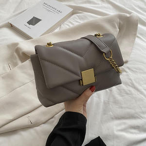 2025 Luxury Women's PU Leather <b>Handbags</b> Waterproof Shoulder Bags <b>Chains</b> Stone Pattern Decoration Zipper Wholesale for Ladies - Product Image 5