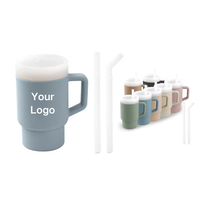 Gobelet d'apprentissage en silicone de qualité alimentaire personnalisé, résistant à la chaleur, biberon pour boire de l'eau, bébé sans BPA avec logo personnalisé