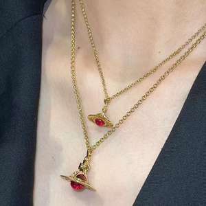 Collier Orbe Planétaire Stéréo Empress Dowager Version Haute Tendance, Chaîne de Clavicule Orbe OVNI Rouge, Bijoux pour Femme - Product Image 1