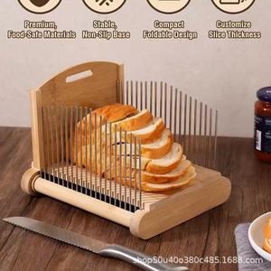 Trancheuse à pain en bois avec épaisseur réglable, planche à découper en bambou pour la cuisine - Product Image 2