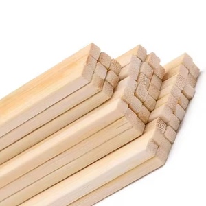 OEM en <span class=keywords><strong>bois</strong></span> de brochettes de hot-dog de bâtons de bambou carrés de 8 pouces 5 mm de diamètre accueilli - Product Image 3