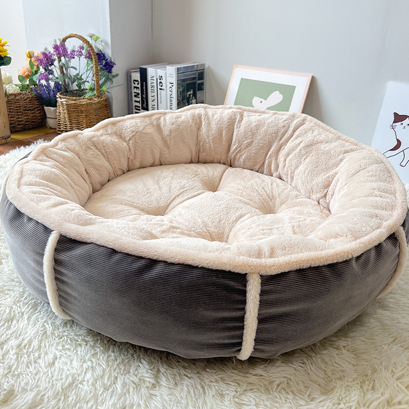 Fournitures pour animaux de compagnie en gros de haute qualité personnalisé chaud confortable rond naturel en peluche multi-taille lit pour chien pour chats