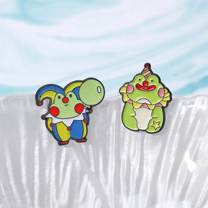 Großhandel Metall lustige Krone Serie Anstecknadeln Abzeichen Frosch Katze Hund Emaille Legierung Brosche Pin Joker - Product Image 1