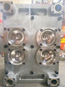 עצמאי עצמי נעילת זנב ארוך או קצר פלסטיק זנב רחב פה PET Preform עובש שנעשה על ידי P20 ו S136 פלדה עם התקשות - Product Image 4