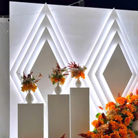 NIKA Panneau de fond de scène personnalisé en PVC acrylique avec design rhombique 3D, grand format, pour événements de mariage et décoration de scène