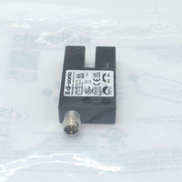 Di-soric OGU 005 penghalang cahaya garpu G3-T3, pembukaan garpu 5mm panjang kaki 16.8mm 14000Hz dorong tidak ada NC Switchable IO-Link M8 3-pin