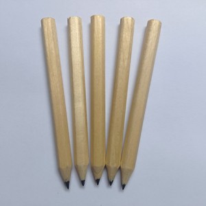 Crayon de golf personnalisé avec logo, HB, court, 3,5 pouces de longueur, en bois naturel, pour les chambres d'hôtel et les maisons d'hôtes, mini-crayons pour les jeux de mariage - Product Image 2