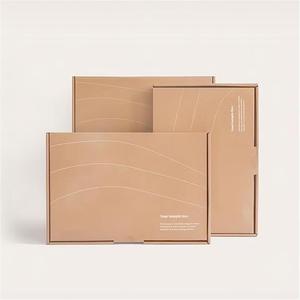 Scatola per Spedizioni di Grandi Dimensioni Riciclabile per Scarpe, Colori Personalizzabili, in Cartone Ondulato con Laminazione Opaca o Lucida - Product Image 4
