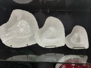 Plato de Vidrio en Forma de Corazón Rojo para Ensalada de Frutas Hecha a Mano para Fiestas de Boda y Cocina Casera - Product Image 6