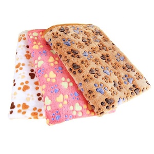 Coussin de lit pour chien en velours corail doux et chaud, motif patte, matelas pour chien, couverture en polaire pour chat, accessoires pour animaux de compagnie, vente en gros - Product Image 5