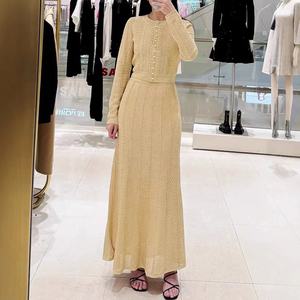 Aimeisi Nieuwe Fabriek Casual Lange Mouwen Klassiek Effen Kleur Gebreid Vest 2 Stuk Lange Rokken Sets Dames Tweedelige Rok Set - Product Image 2