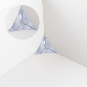 XMBH00AB130 Protection d'angle anti-poussière en cristal pour armoires, placards et tiroirs, fixation murale détachable, pièce unique - Product Image 3