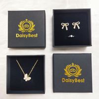 Boîtes à bijoux élégantes en carton de haute qualité avec couvercles pour emballage cadeau de collier de bague Solution d'emballage textile exclusive