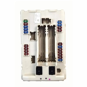Boîtier de fusibles Nissan 284B71AA0A, unité de commande de relais pour moteur Teana, pièce de rechange - Product Image 1
