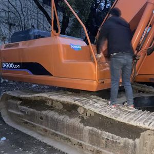 Nuevo precio para el motor usado de la excavadora hidráulica sobre orugas Doosan 2024, modelo de 30 toneladas para excavación de construcción/Agricultura - Product Image 3