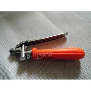 Pulvérisateur à poignée haute pression de type civière avec moteur à essence pour le nettoyage - Product Image 2