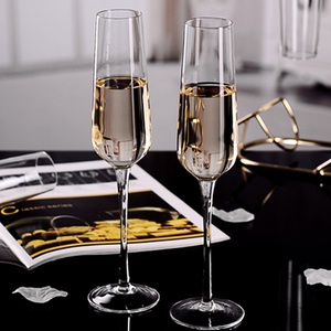 Copas de Cristal Personalizadas de Lujo, Libres de Plomo, para <span class=keywords><strong>Vino</strong></span> Dulce, <span class=keywords><strong>Vino</strong></span> Espumoso y Cócteles, de Color Sólido y Diseño Minimalista - Product Image 4