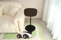 Bureau debout ADA à base en C avec réglage de la hauteur à 360° °   Table basse réglable en hauteur pneumatique et rotative pour tous les espaces
