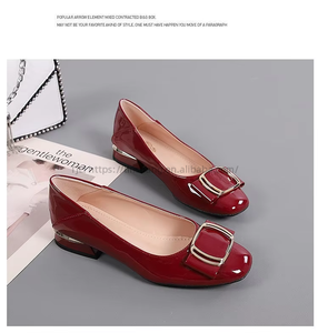 รองเท้าส้นเตี้ยหนัง PU สำหรับผู้หญิง, รองเท้าหรูหรา - Product Image 3