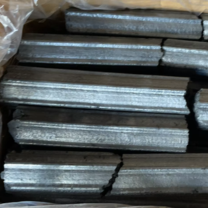 Charbon de bois de sciure de bois dur du Vietnam de qualité supérieure, briquettes pour barbecue, écologiques, sans fumée, faible teneur en cendres, combustion de 6 heures, approvisionnement direct usine - Product Image 1