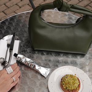 Borsa a Mano in Pelle Vegana Leggera, Extra Large, alla Moda, con Etichetta Privata, Collezione Pieghevole a Busta per Donne - Product Image 5