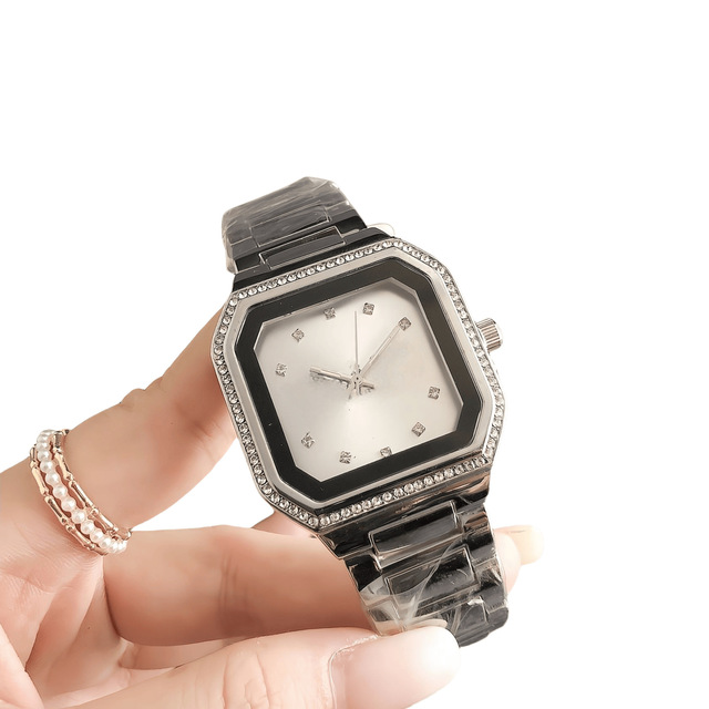 No-brand Women\'s Black and Silver Watch Ladies Unbranded Silver Watch With Black Band New Battery  main image 4