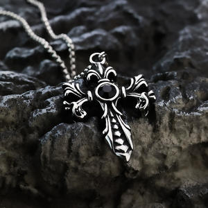 Collar de Hombre con Colgante de Cruz de Acero Inoxidable con Incrustaciones de Piedras Preciosas Negras, Diseño Asimétrico, Joyería de Regalo - Product Image 3