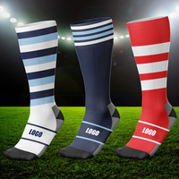 Chaussettes de baseball sportives personnalisées OEM de haute qualité Chaussettes d'équipe rayées respirantes Évacuation de l'humidité Équipage de la cheville rembourré Haut pour le quotidien