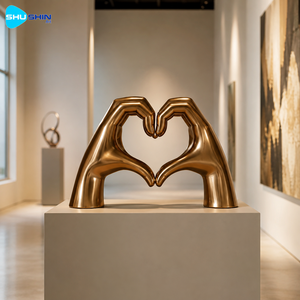 Grande statue en bronze en forme <span class=keywords><strong>de</strong></span> main et <span class=keywords><strong>de</strong></span> cœur, <span class=keywords><strong>sculpture</strong></span> d'amour <span class=keywords><strong>contemporaine</strong></span> pour <span class=keywords><strong>jardin</strong></span> extérieur, villa et décoration artistique publique - Product Image 3
