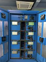Gabinete de Intercambio de Baterías Inteligente de 8 Ranuras para Patinetes Eléctricos y Bicicletas, Protección IP54, Carga Rápida PD, Escaneo QR para Uso en Exteriores