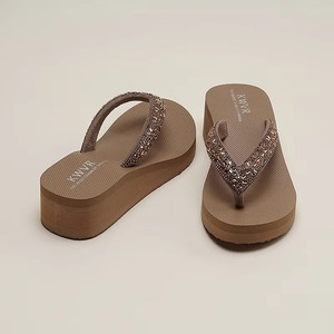 Summer Beach Women's Luxurious Designer Flip-flops - <b>Soft</b> <b>Shoes</b> - High-quality Open-toe Thick-soled Slip-on Sandals - Product Image 4