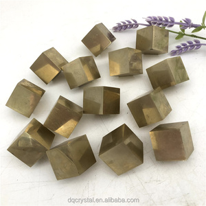 Bán Sỉ Khối Pyrite Pha Lê Tự Nhiên Được Đánh Bóng Khối Lập Phương Chạm Khắc Pha Lê Pyrite Khối Lập Phương Thủ Công Pha Lê Để Bán - Product Image 3