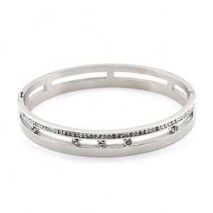 Wholesale Popular Ladies Elegant Exquisite <b>Bangle</b> Jewelry Rose Gold Zircon <b>Bangle</b> for Women Stainless Steel <b>Bangles</b> Pulseira - Product Image 2