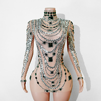 Smaragdgrünes Kristall-Minikleid - Silberkette mit Juwelen Besetztes Bühnenoutfit für Divas, Nachtclub-Partys & Prominenten-Events