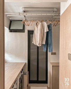 Séchoir <span class=keywords><strong>à</strong></span> <span class=keywords><strong>linge</strong></span> intelligent Tuya APP, support de séchage de vêtements intelligent pour <span class=keywords><strong>petit</strong></span> balcon / buanderie - Product Image 2