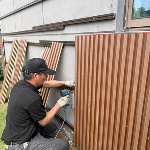 Hiện đại thân thiện với môi WPC rãnh tường tấm ốp không thấm nước bên ngoài biệt thự hàng rào tấm cho khách sạn căn hộ Tường Ngoài Trời - Product Image 1