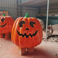 Décoration d'Halloween : Sculpture de maison citrouille en résine personnalisée, Statue en fibre de verre, Arche géante citrouille d'extérieur, Grande décoration citrouille squelette d'extérieur
