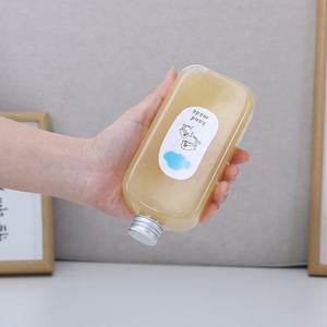 Bouteille carrée en PET pour jus, avec couleur et logo personnalisés, pour l'emballage de thé au lait et de boissons, avec bouchon à vis et impression sérigraphique - Product Image 5