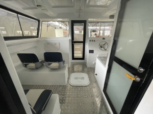 Bateau Poseidon 11m*4m en aluminium avec <span class=keywords><strong>moteur</strong></span> <span class=keywords><strong>hors</strong></span>-<span class=keywords><strong>bord</strong></span>, bateau de débarquement pour équipage de yacht, cabine de pilotage avec <span class=keywords><strong>porte</strong></span> de traversée et rampe de chargement - Product Image 3