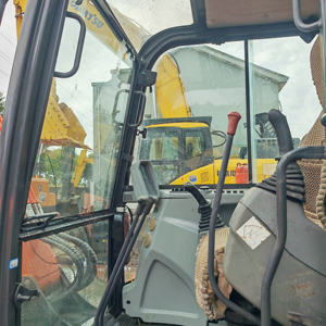 Excavadora de Orugas Mini Doosan DX60 de Segunda Mano, Hidráulica Original Coreana en Venta, Alta Calidad - Product Image 5