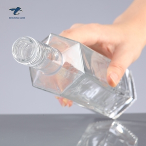 <span class=keywords><strong>Los</strong></span> fabricantes de Oem y Odm calidad seis bordes botella de vidrio de vino para el cierre - Product Image 4